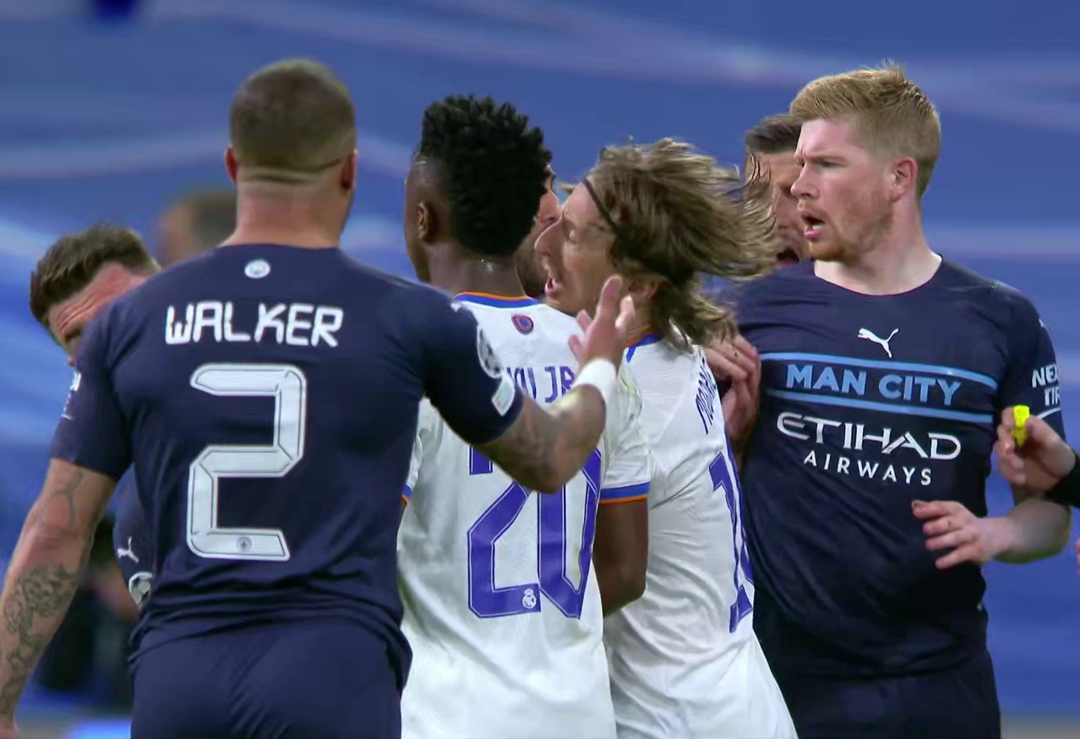 Τα πήρε ο Λαπόρτ και χτύπησε τον Μόντριτς! (vid)