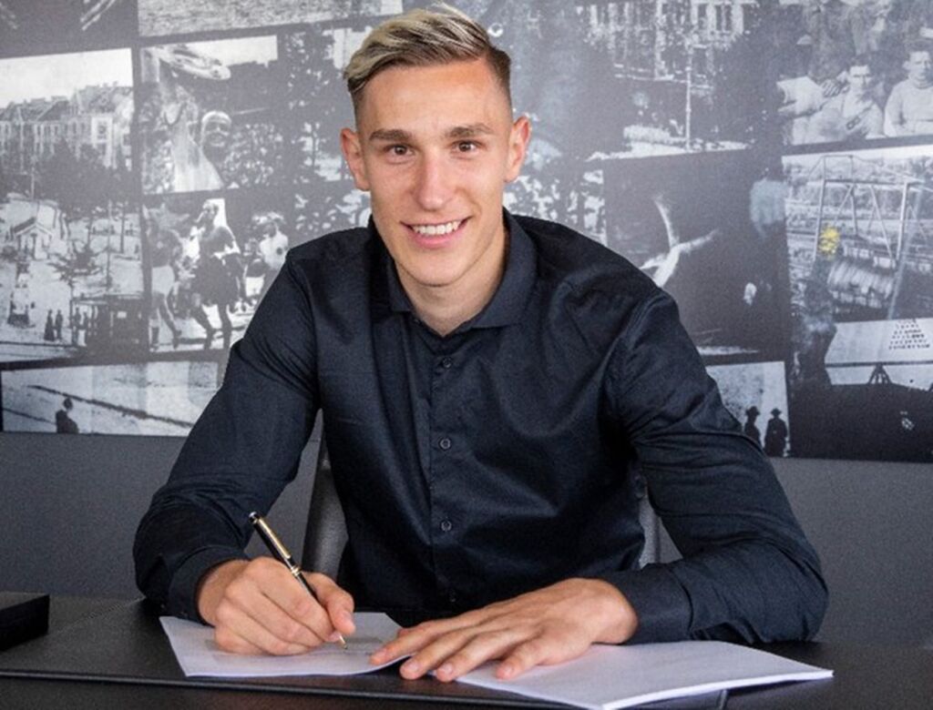 Ανακοίνωσε νεαρό αστέρα για τα μετόπισθέν της η Ντόρτμουντ (pic)