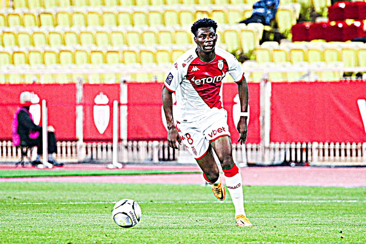 Με Τσουαμενί η Ρεάλ αποκτά την πιο πλήρη μεσαία γραμμή στην Ευρώπη!