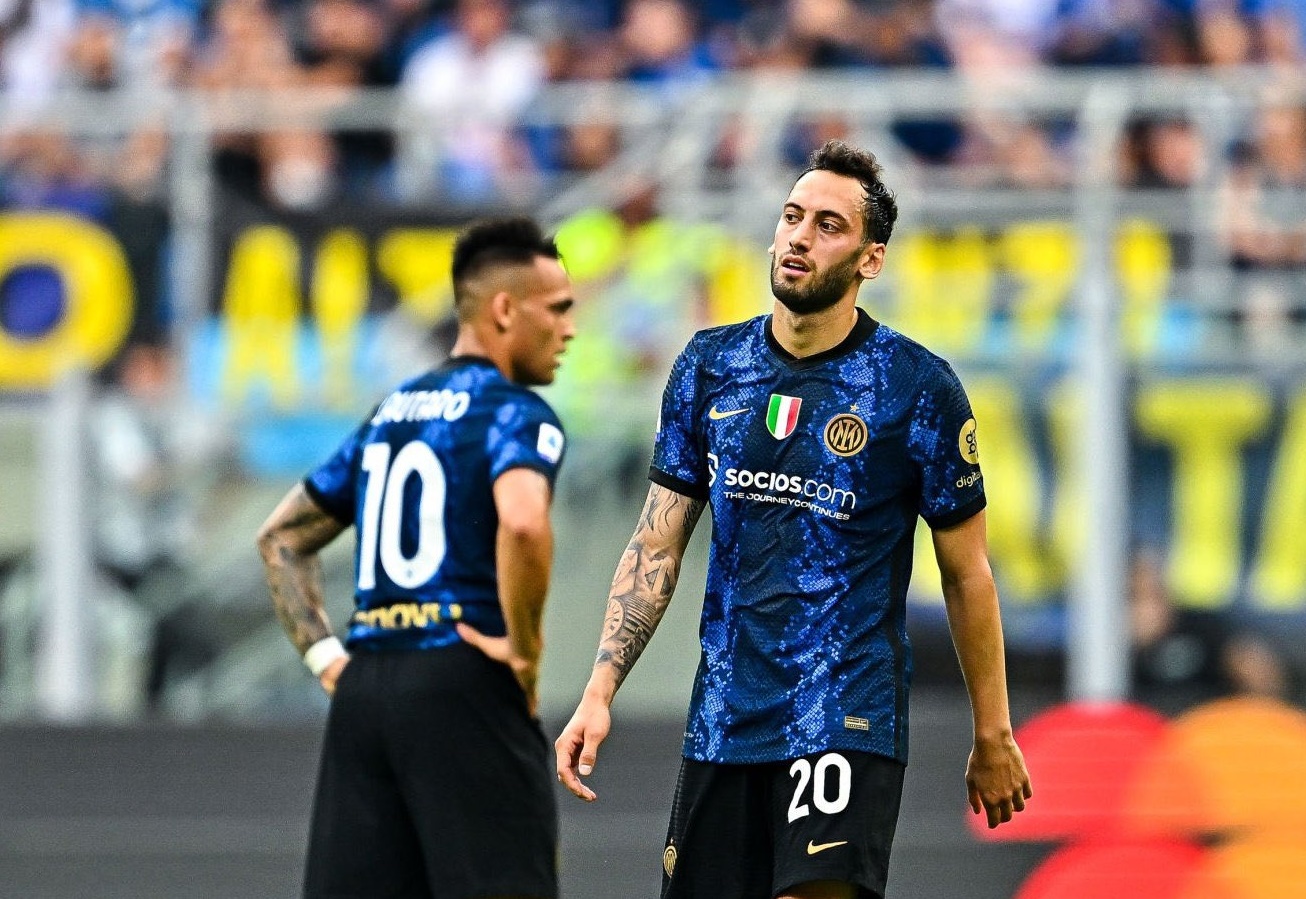 Η Ίντερ έπεσε από την κορυφή με ψηλά το κεφάλι! (vid)