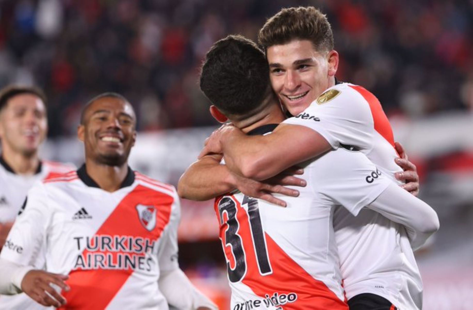 Τρέμει η θέση του Χάαλαντ στη Σίτι – Ο εξάσφαιρος Άλβαρεζ προκαλεί πανικό (vid)