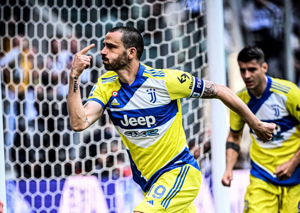 To… έσταξε στα γενέθλιά του Μπονούτσι (vid)