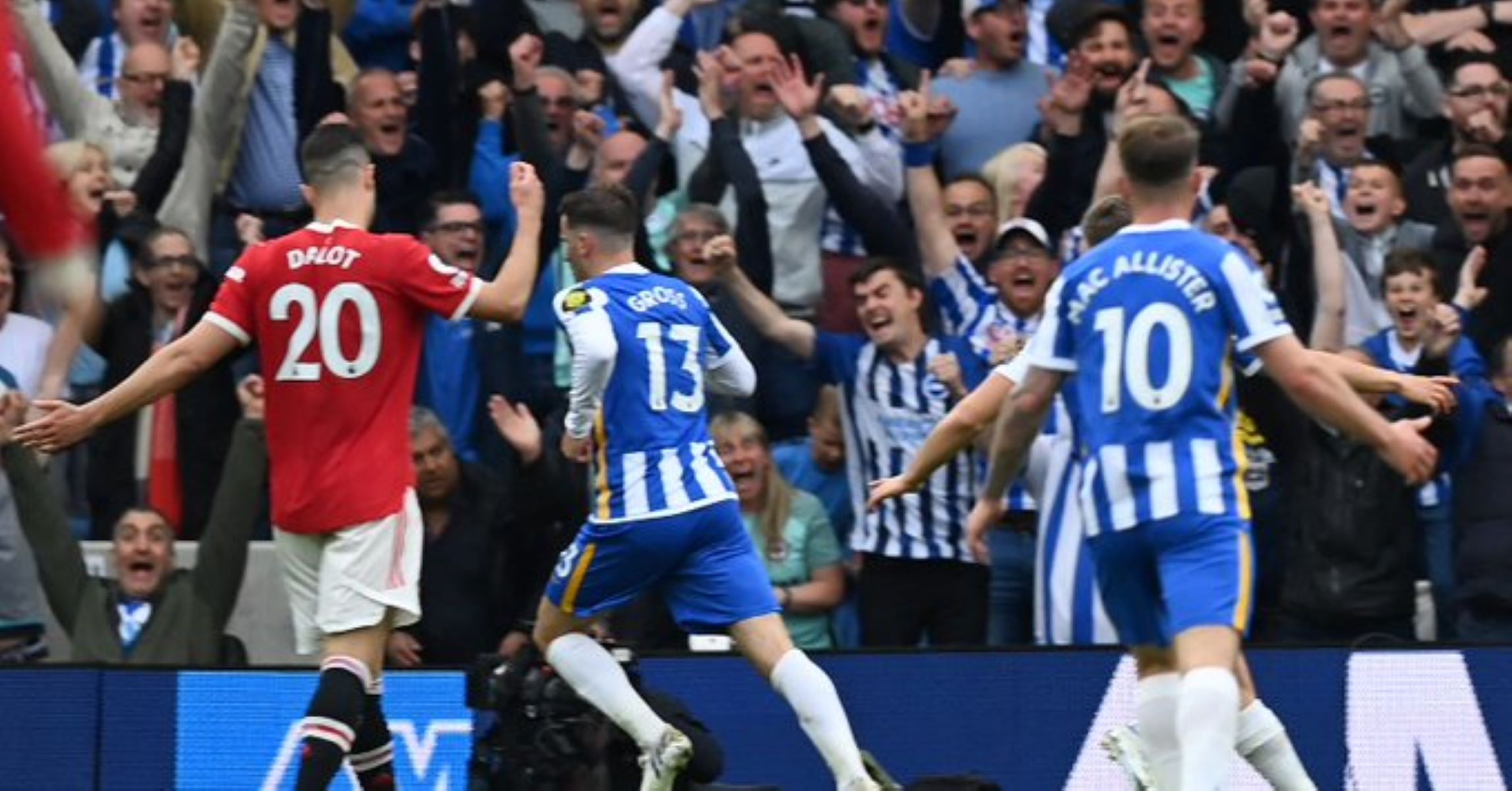 Η Μπράιτον διαλύει τη Γιουνάιτεντ, 4-0 τον… θίασο του Ράνγκνικ (vid)