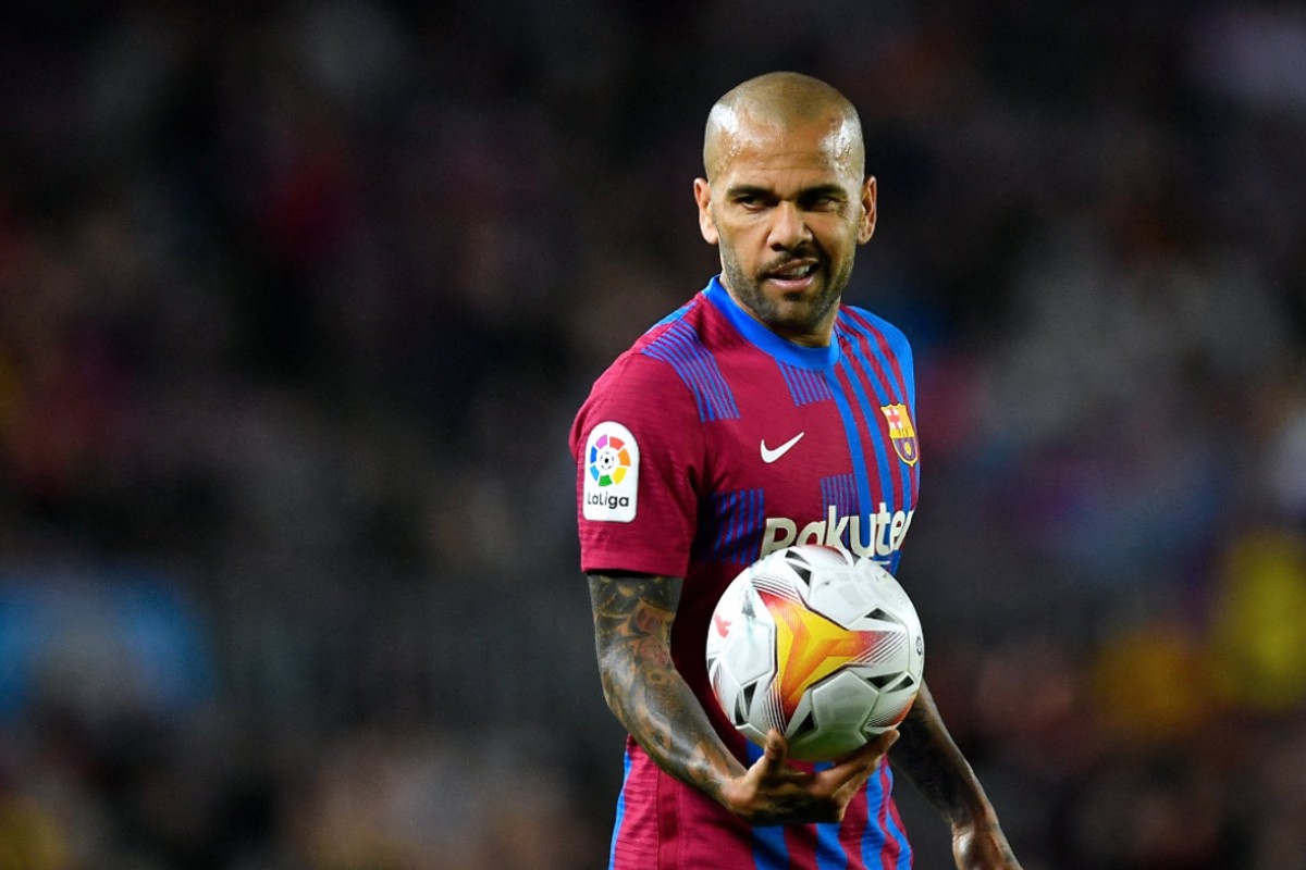 Ντάνι Άλβες: Συμπλήρωσε έναν αιώνα ασίστ – Βάζει κάτω τεράστια ονόματα (vid)