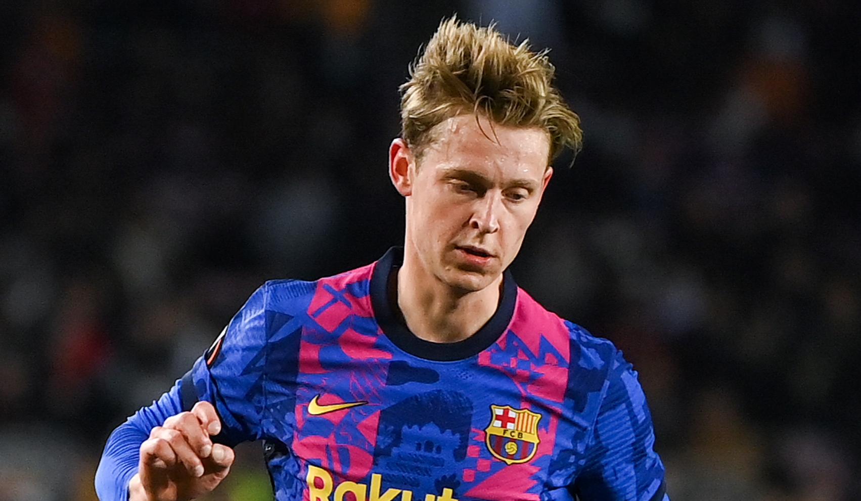 «Εμφύλιος» στο Μάντσεστερ για τα… μάτια του Ντε Γιόνγκ! (pic)