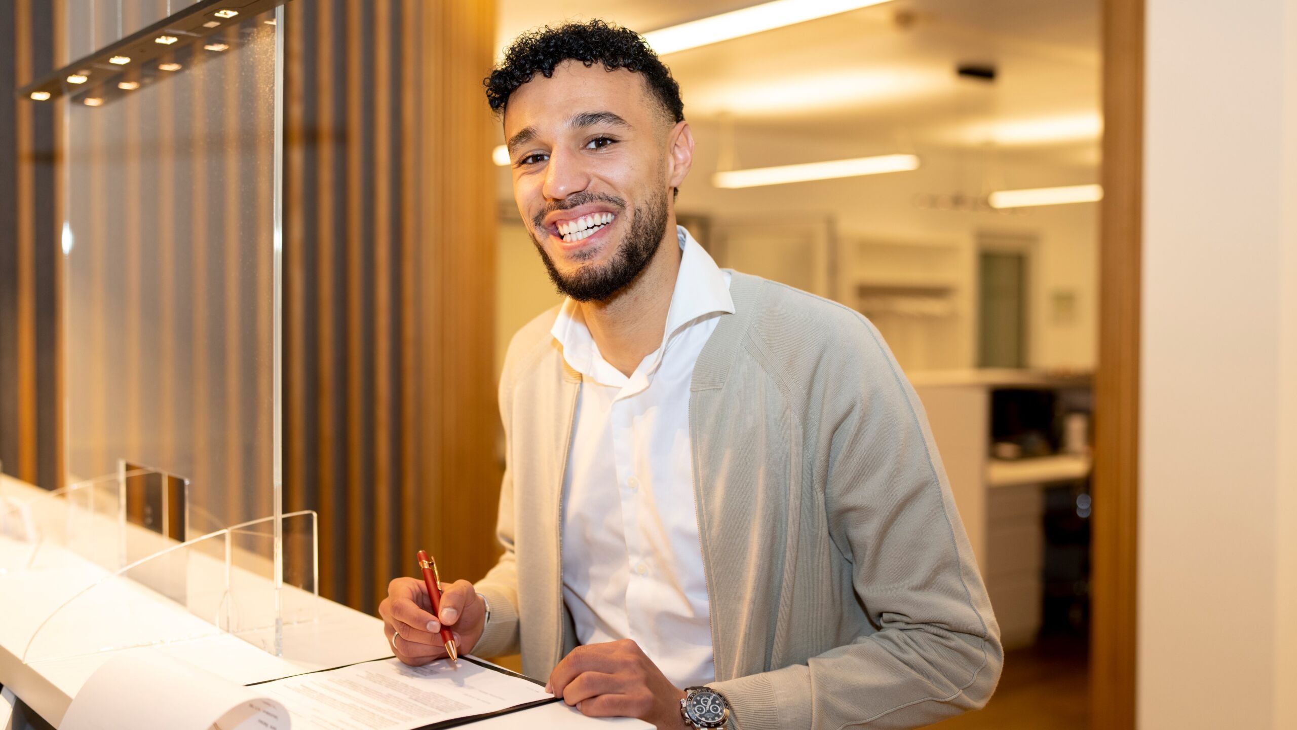 Ξεκίνησε η αντεπίθεση της Μπάγερν – Ανακοίνωσε Μαζράουϊ