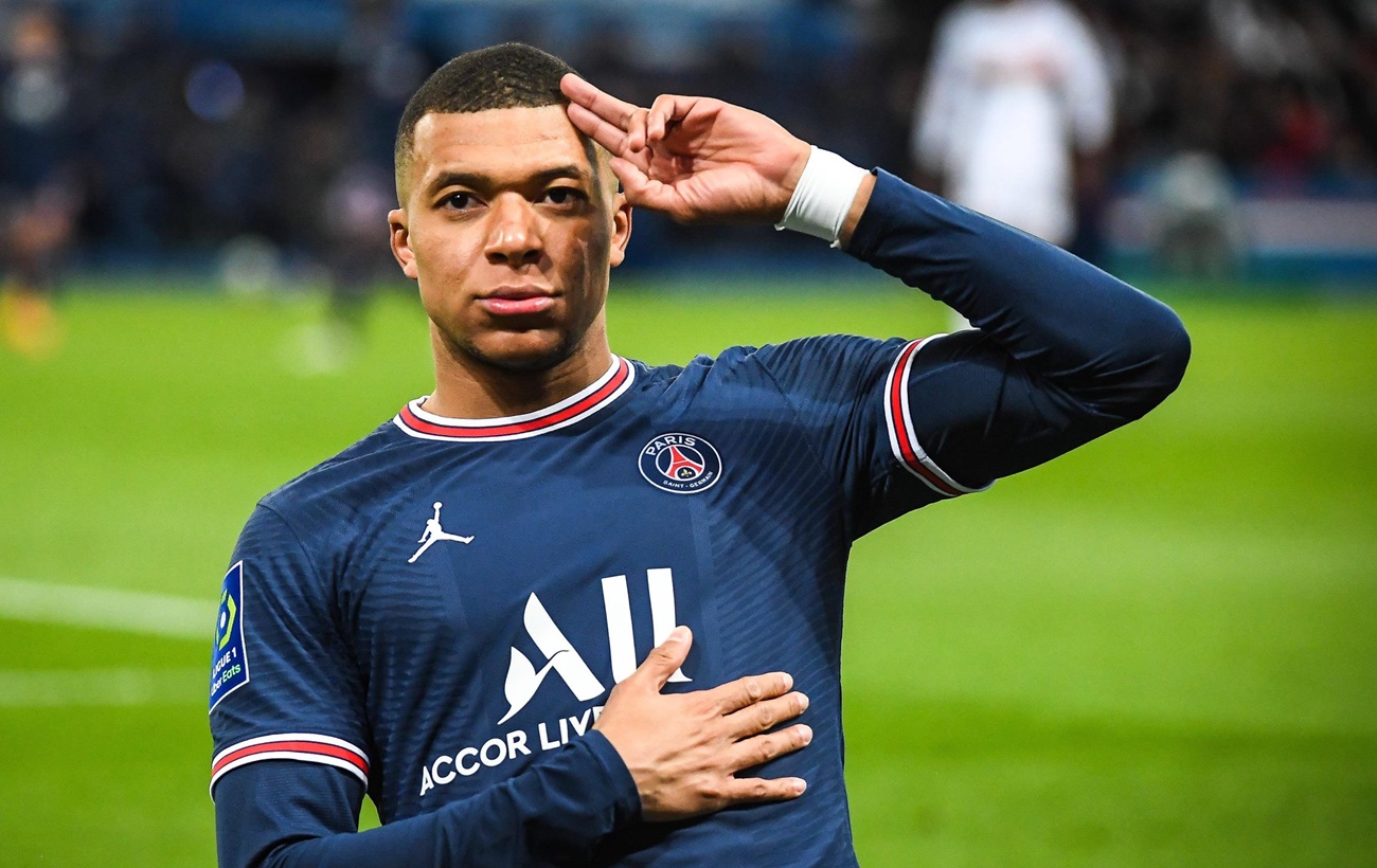 Κουμάντο στην Παρί ο Μπαπέ – Διώχνει 14 συμπαίκτες του!