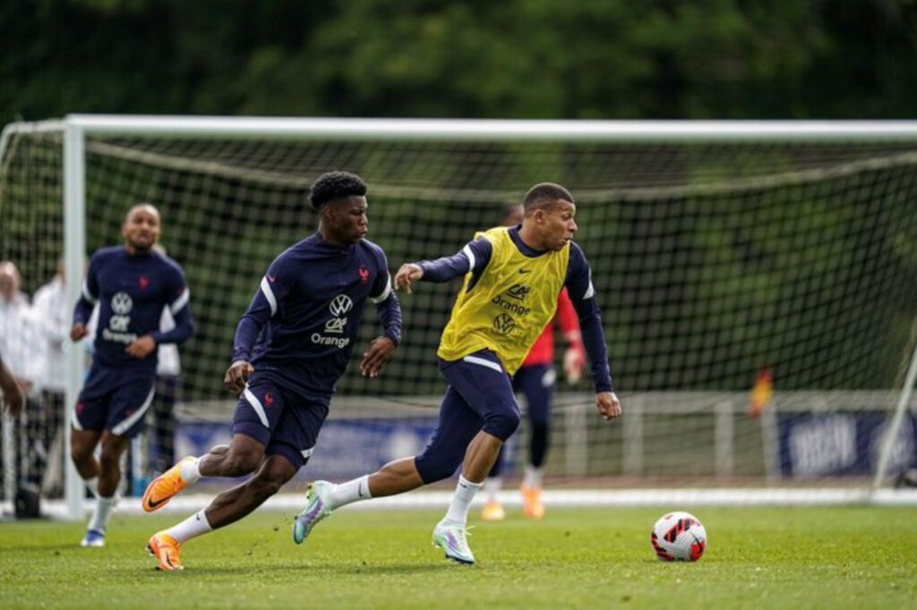 O Μπαπέ γίνεται νούμερο ένα εχθρός της Ρεάλ – Πιέζει Τσουαμενί να υπογράψει στην Παρί