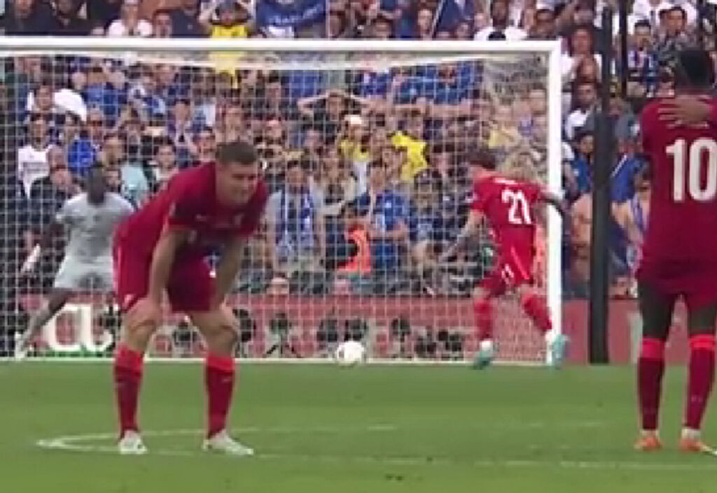 Η καρδιά του Μίλνερ πήγε να «σπάσει» – Γύρισε πλάτη στο πέναλτι του Τσιμίκα! (vid)
