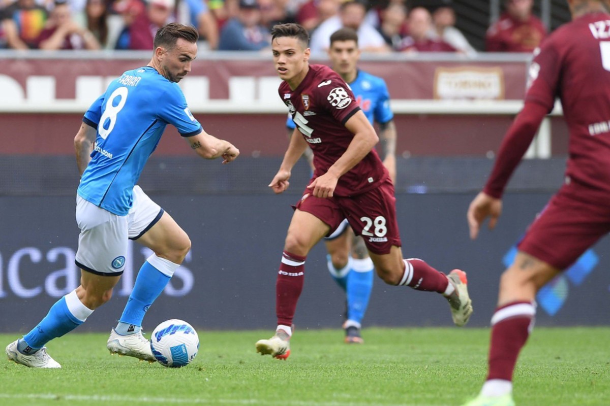 Τώρα που ξύπνησε η Νάπολι είναι πολύ αργά (vid)