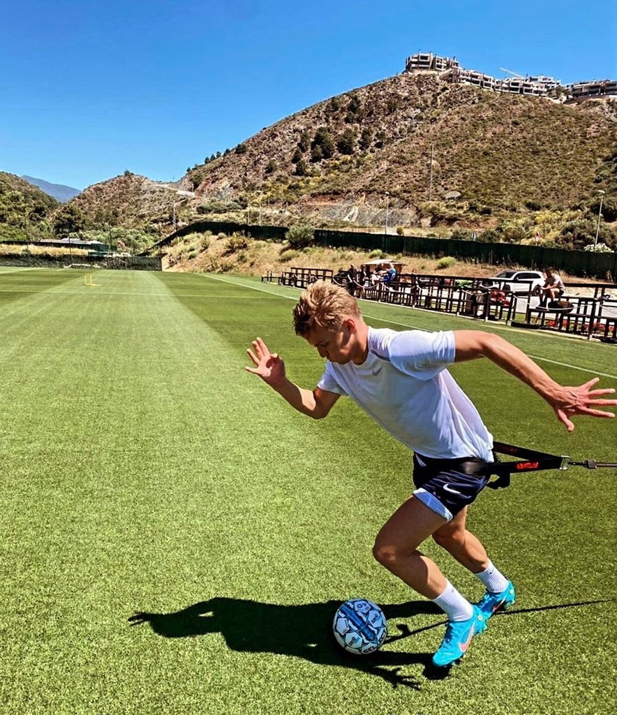 Στα πιο άγρια βουνά πήγε ο Όντεγκαρντ για προετοιμασία! (pic)