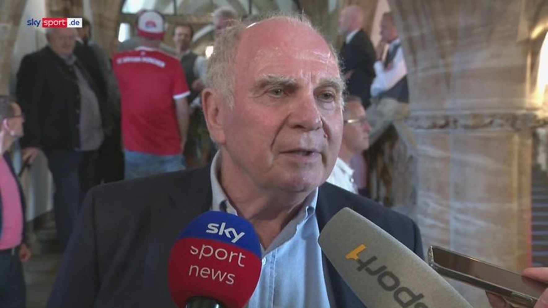 Γελάνε στην Μπάγερν με τις μεταγραφές της Ντόρτμουντ: «Έχουν από τώρα… σίγουρα τη 2η θέση»