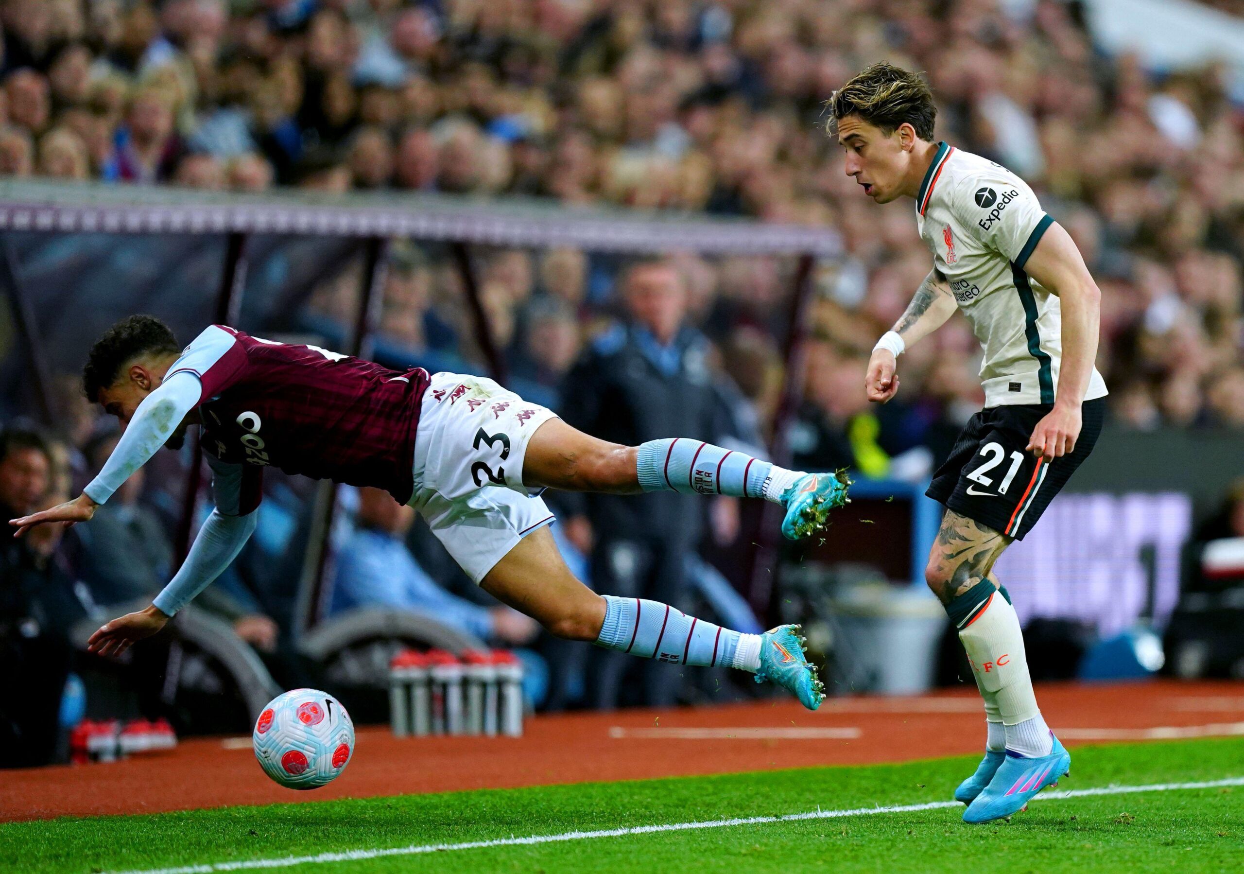 Οι αριθμοί του Τσιμίκα κόντρα στην Άστον Βίλα ήταν εντυπωσιακοί! (vids)