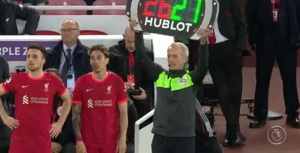 Ο Κλοπ εμπιστεύεται με κλειστά τα μάτια τον Τσιμίκα και το δείχνει στα δύσκολα! (vid)