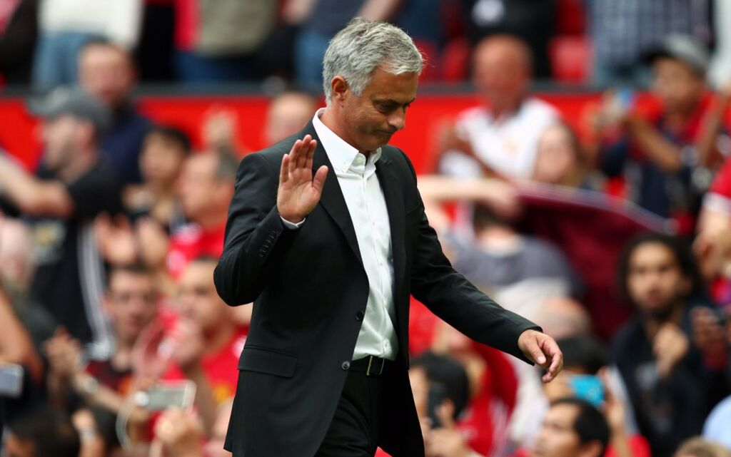 Μουρίνιο σε Γιουνάιτεντ: «Με μένα πήρατε τα τελευταία σας τρόπαια…»