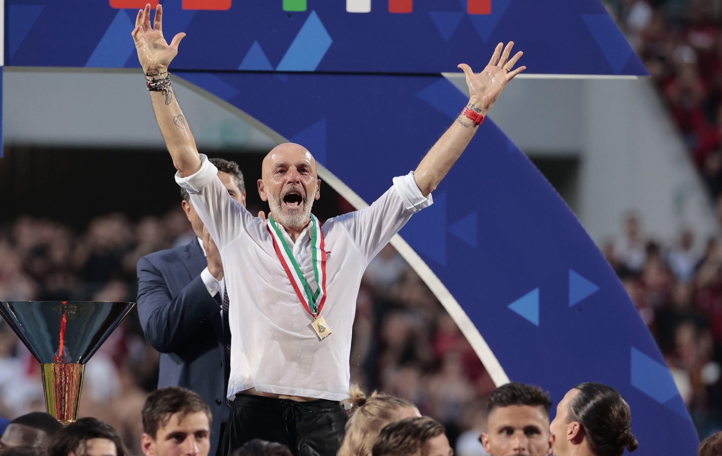 Θεότρελος ο Πιόλι – «Χτύπησε» τατού το 19ο Σκουντέτο της Μίλαν! (pic)