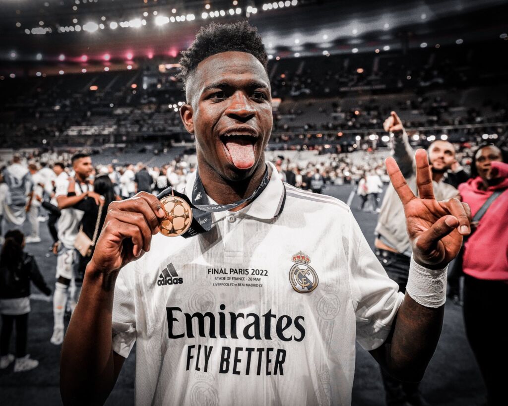 Νεϊμάρ: «Καλύτερος στον κόσμο ο Βινίσιους! Ξεπέρασε Μπαπέ και Μπενζεμά»