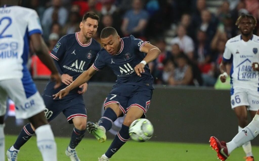 «Αγγαρεία» για Παρί και Μέσι – Κερδισμένη η Τρουά (vid)