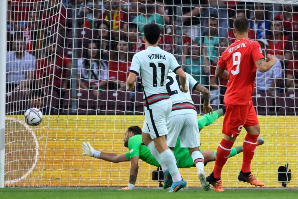 Ήττα-σοκ η Πορτογαλία, την προσπέρασε η Ισπανία! (vids)