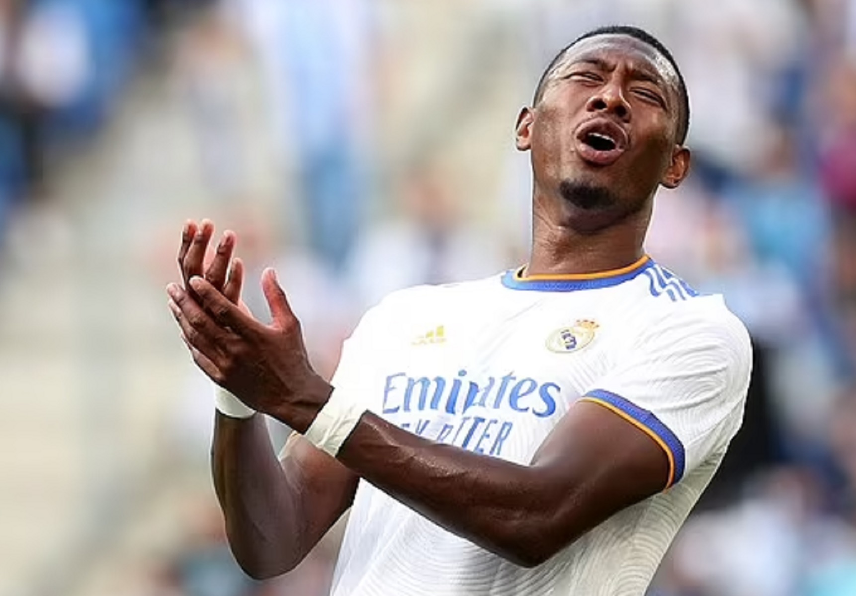 O Ρούντιγκερ στέλνει τον Αλάμπα στα αριστερά… του πάγκου!