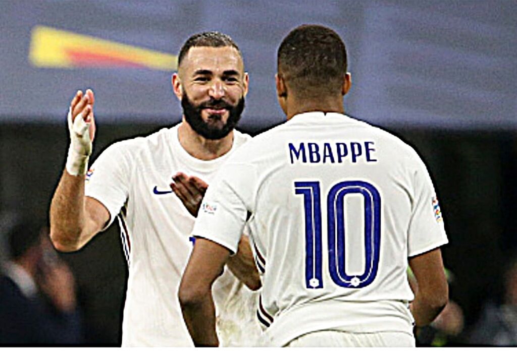 Δεν θέλει άλλες… αναγούλες η Γαλλία – Μπαπέ και Μπενζεμά στην ενδεκάδα! (pic)