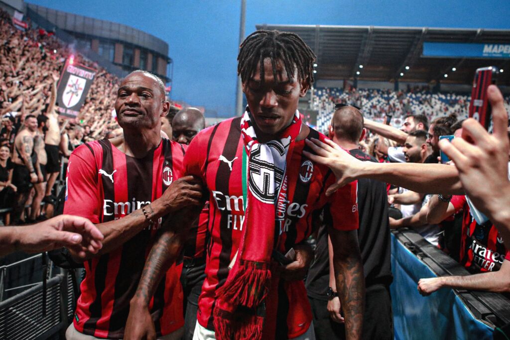 Η Μίλαν πρέπει να κάνει… χρυσό τον Λεάο για να μην τον χάσει!