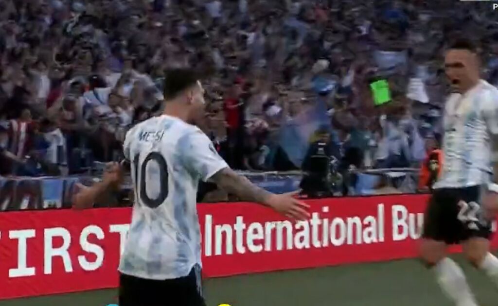 Μέσι κερνάει… Λαουτάρο πίνει στα δίχτυα των Ιταλών (vid)