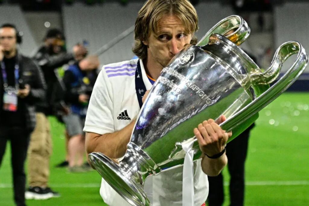 Είπε το «ναι» ο Μόντριτς για ανανέωση μέσα σε τρία λεπτά! (pic)