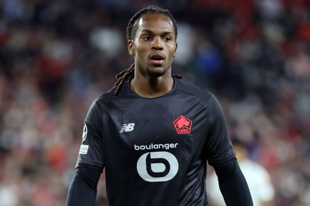 Ο Ρενάτο Σάντσες έχασε την… λαλιά του μόλις είδε την τροπαιοθήκη της Μίλαν!