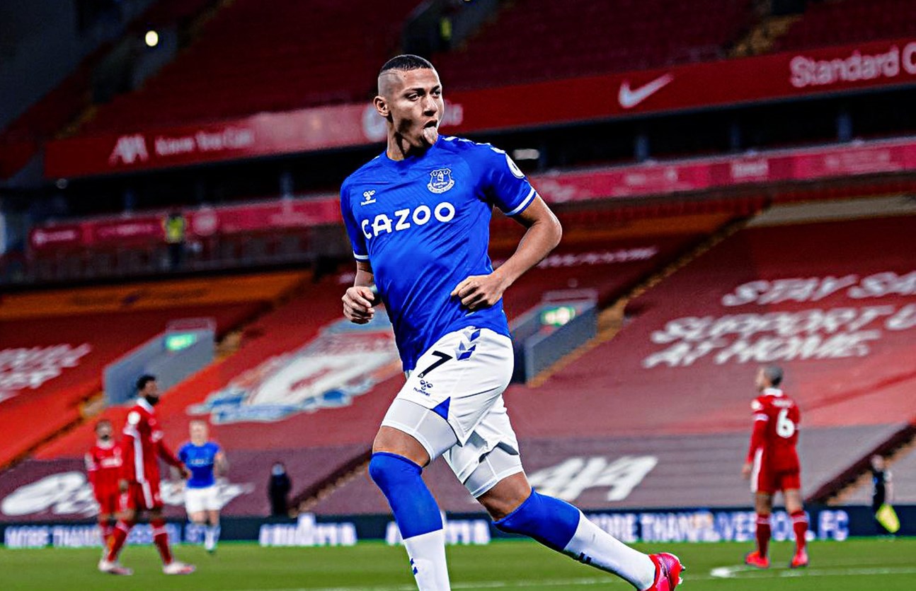 Δίνει το κάτι... παραπάνω ο Ριτσάρλισον!