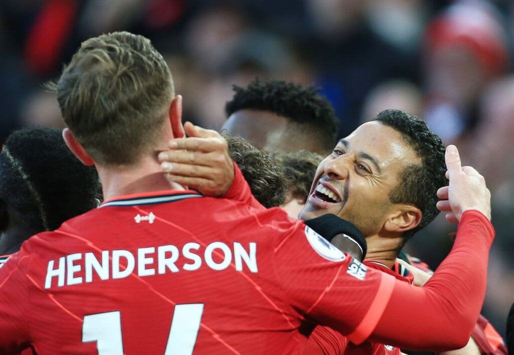 Τιάγκο για Χέντερσον: «Από τους κορυφαίους μέσους στον κόσμο, είναι απίστευτος»