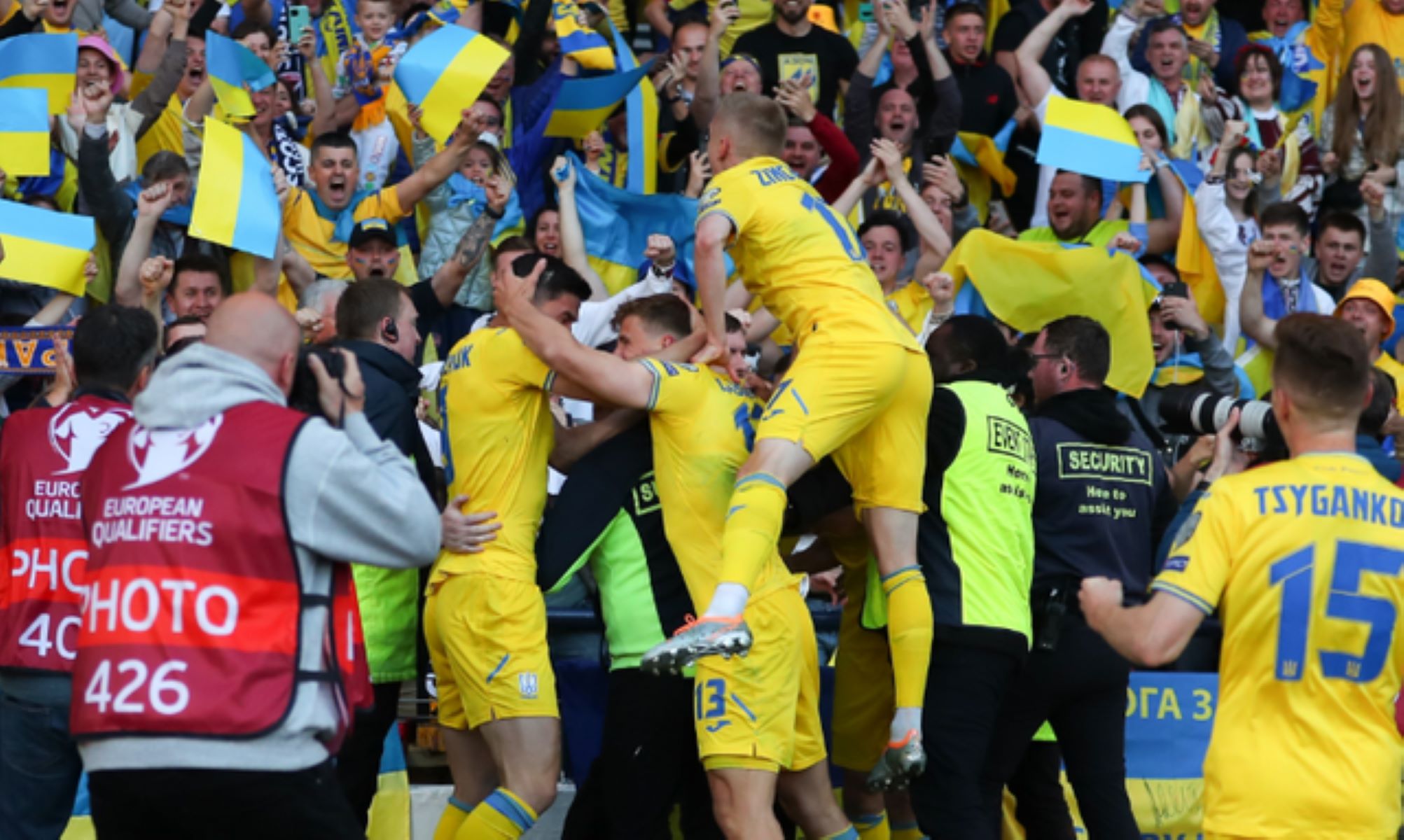 Η Ουκρανία με ψυχή… περίσσια πήρε τη μάχη με Σκωτία και πάει για τον… πόλεμο με Ουαλία (vid)