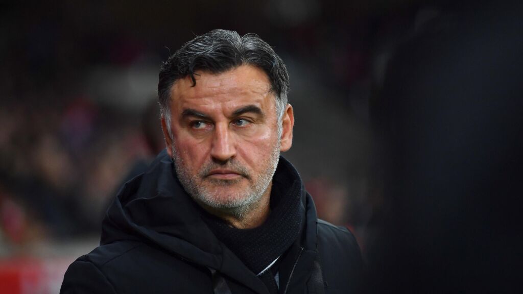 Έφτασε στο Παρίσι ο νέος προπονητής της Παρί! (vid)