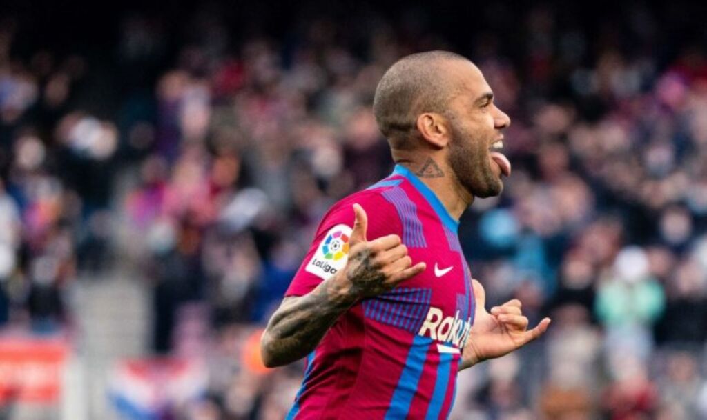 Ντάνι Άλβες: Βρήκε την νέα του ομάδα και ετοιμάζεται να παίξει κόντρα στην Μπαρτσελόνα