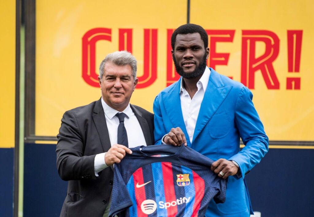 Μπαρτσελόνα: Κεφαλίτσες, «γκελάκια» και λατρεία για Κεσιέ στο Καμπ Νου (vids)