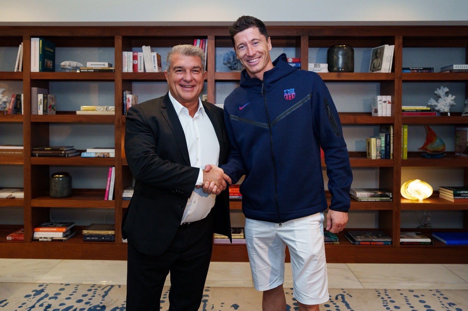 Ενθουσιασμένος και τρελαμένος με τον Λεβαντόφσκι ο Λαπόρτα!