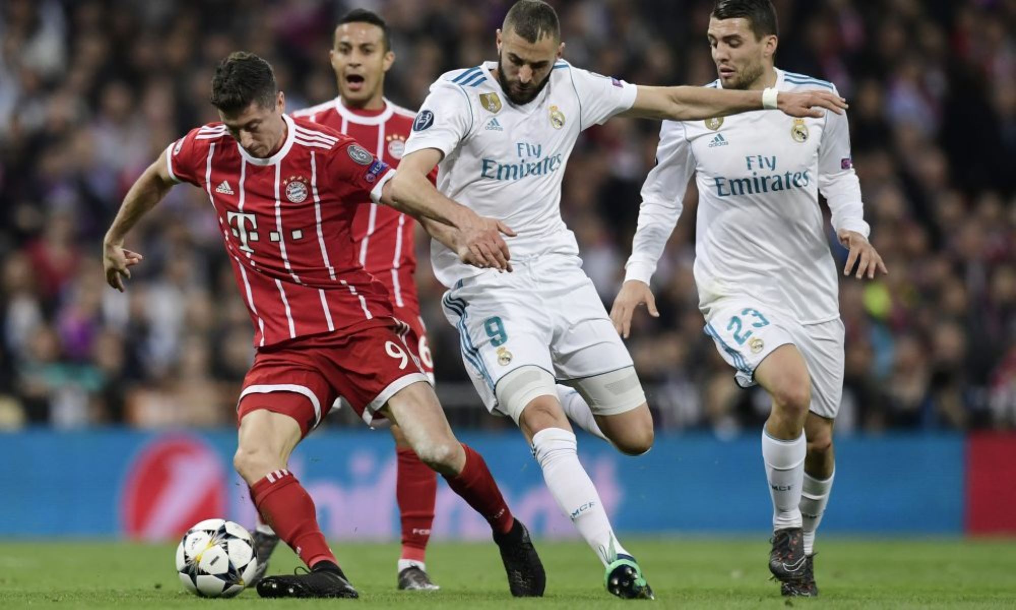 «Ο Λεβαντόφσκι πήγε στην Μπαρτσελόνα για να αποδείξει πως είναι καλύτερος από τον Μπενζεμά»