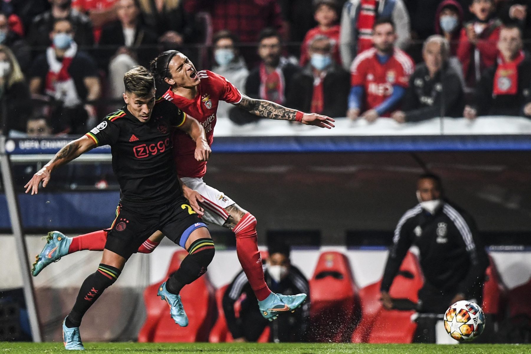 Η Γιουνάιτεντ ενισχύει τα μετόπισθεν με τον παίκτη – κλειδί του Άγιαξ!