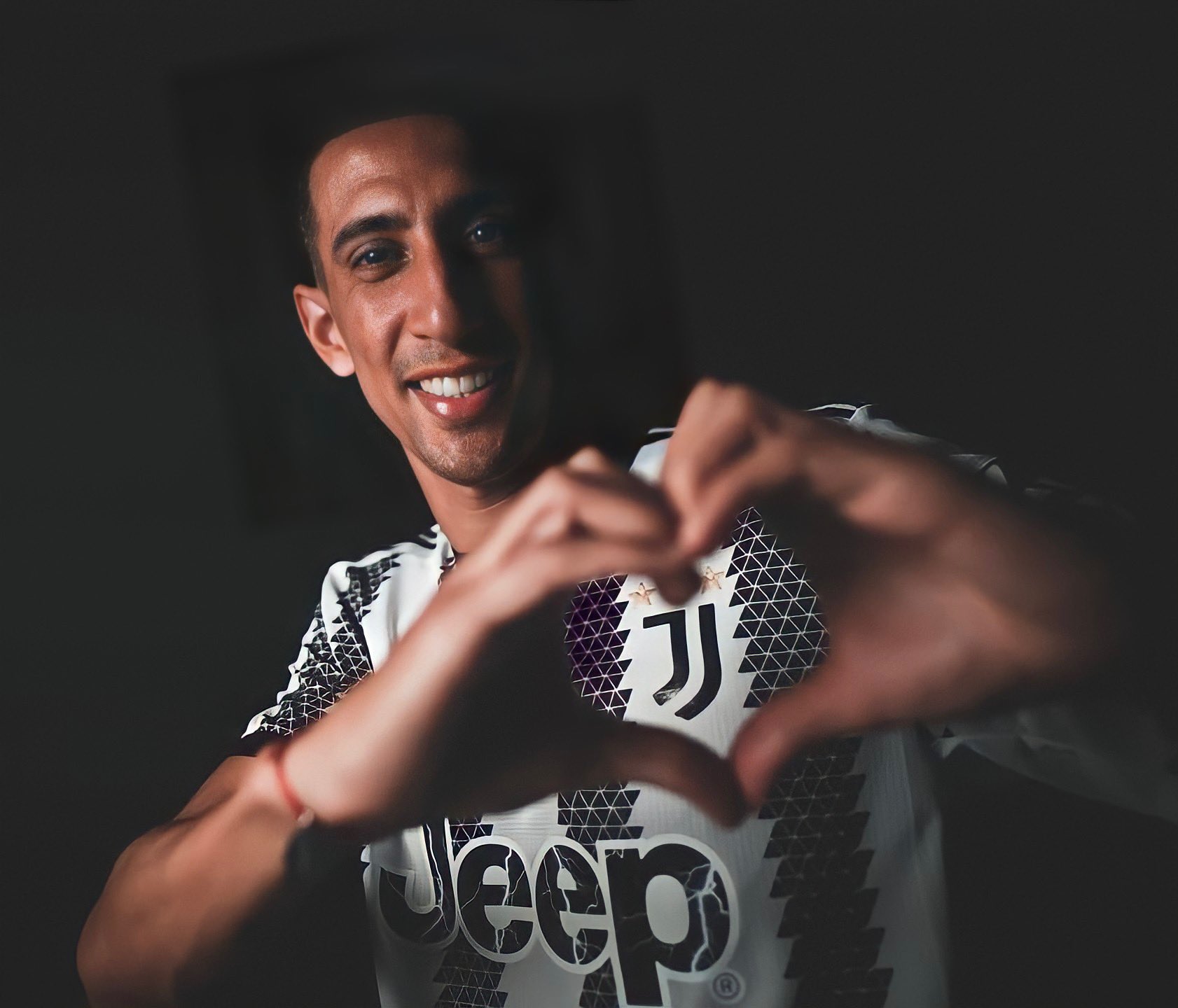 Μπουφόν για Ντι Μαρία: «Είναι κορυφαίος! Γιατί είχε πάντα… δεύτερο ρόλο στις ομάδες;»