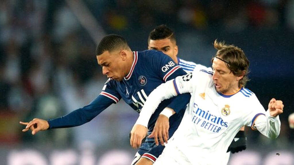 Μόντριτς για Μπαπέ: «Σιγά μην τον… σταυρώσουμε! Δεν ζήτησα ποτέ την φανέλα του»