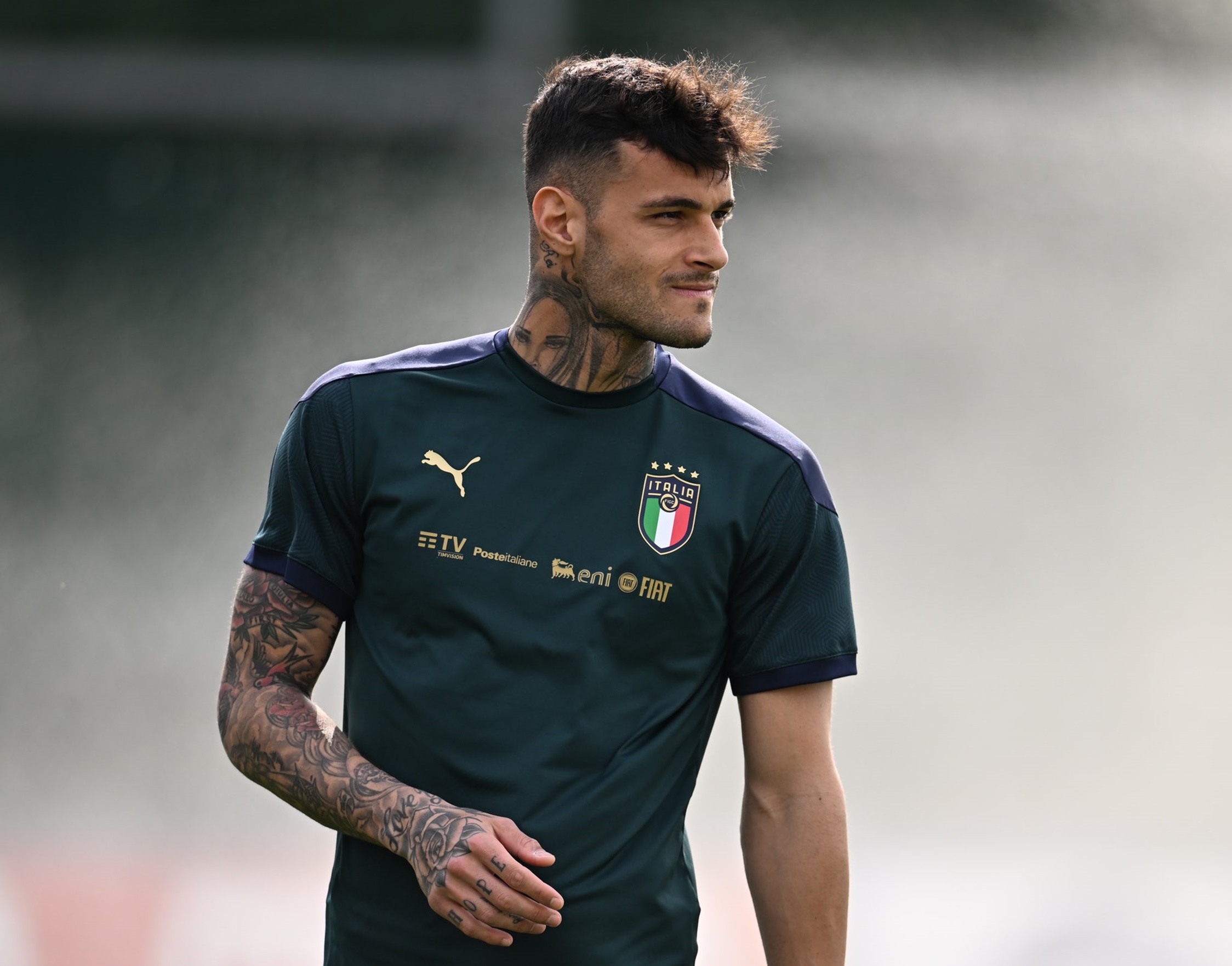 Ο Σκαμάκα κάνει την Σασουόλο γνωστή σε όλη την Αγγλία!