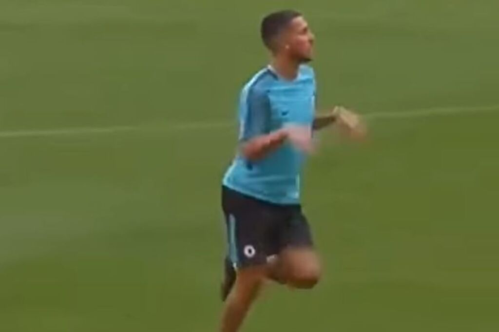 Κάποτε ο Αζάρ κορόιδευε άγρια τον Στέρλινγκ… Τώρα; (vid)