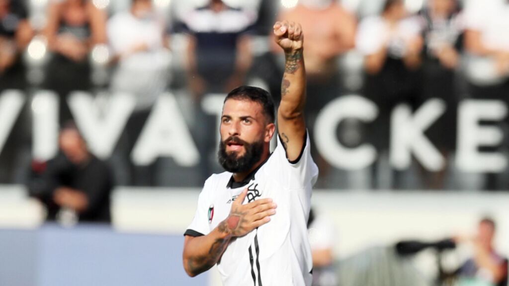 “Κίνηση” ματ από Γιουβέντους – Φουλάρει για τον πρώην επιθετικό της ΑΕΚ!