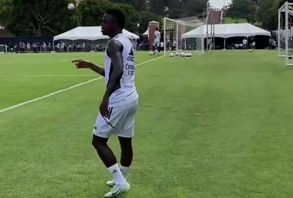 No look… «μεταφυσικό» γκολ με εξωτερικό φάλτσο ο μάγος Βινίσιους! (vid)