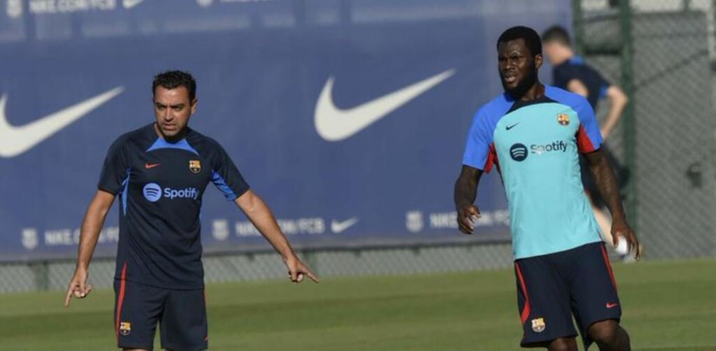 Φρανκ Κεσιέ: Ο Τσάβι ετοιμάζει έναν μέσο… καμικάζι για την Μπαρτσελόνα