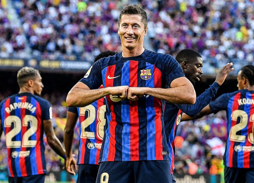 Πολλά κέφια ο Λεβαντόφσκι και άνετη τεσσάρα η Μπαρτσελόνα! (vid)