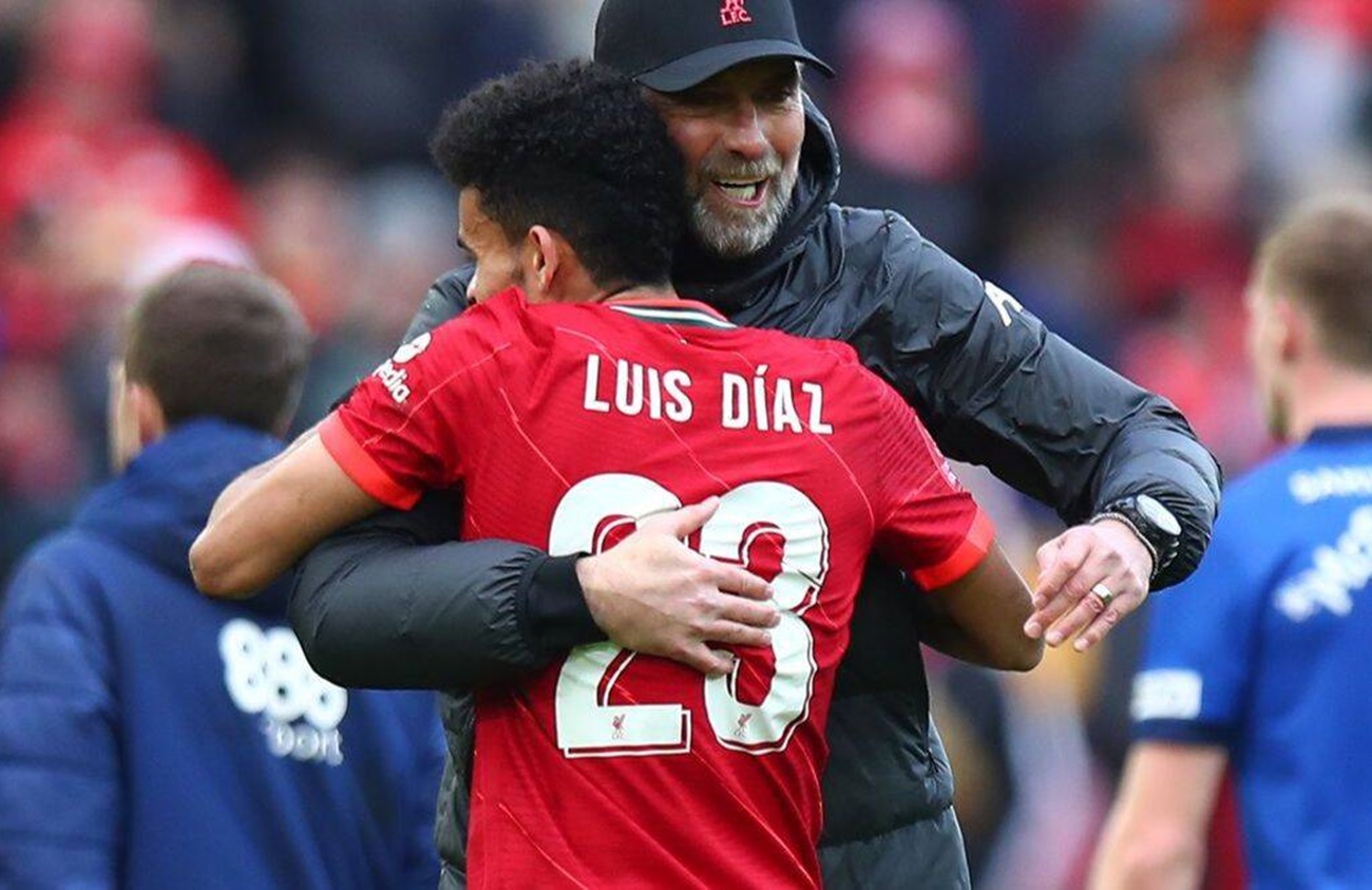 Ο Ντίαζ καλείται να καλύψει τον Μανέ και ο Κλοπ τού δίνει την απόλυτη στήριξη!