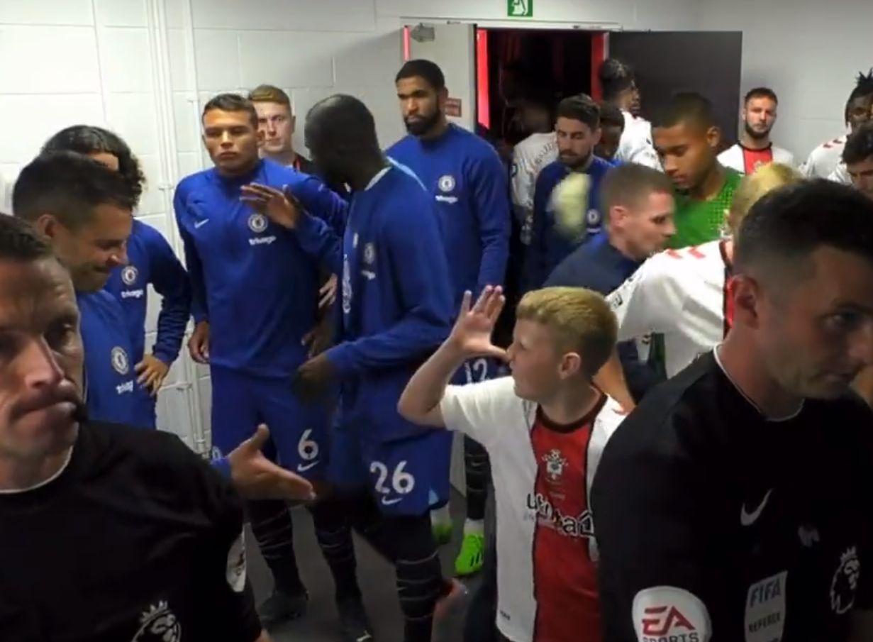 Θεούλης πιτσιρικάς, τρόλαρε τον Αθπιλικουέτα στη φυσούνα! (vid)