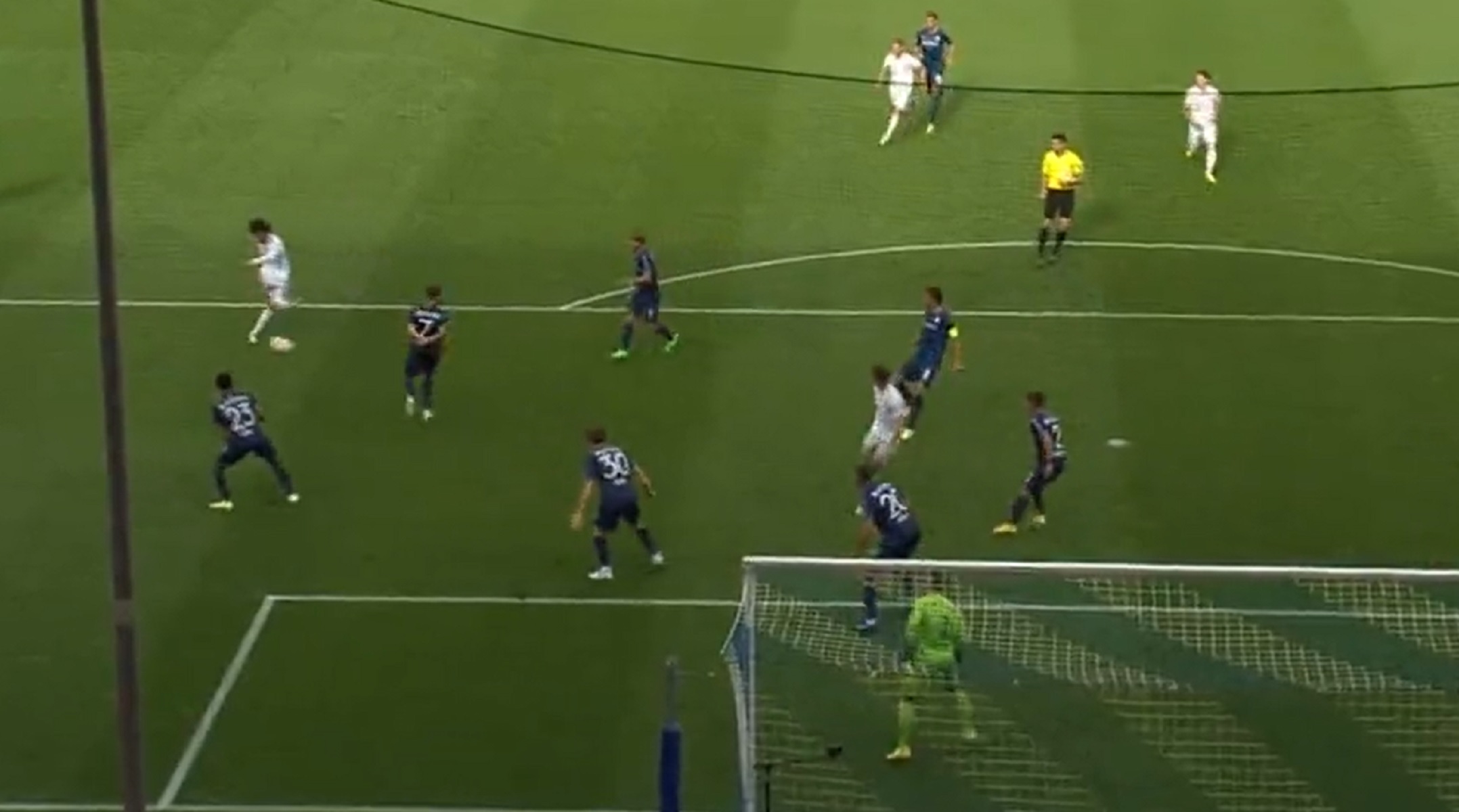 «Δάγκωσε» με τη σέντρα η Μπάγερν – Γκολάρα του Σανέ στο Μπόχουμ (vid)