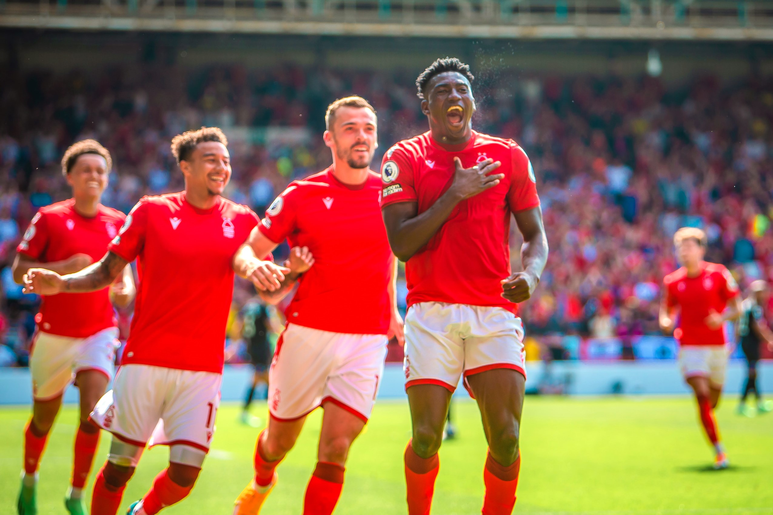 “Ιστορικό” γκολ για την Νότιγχαμ – Πέρασαν 23 χρόνια… αλλά τα κατάφερε (vid)